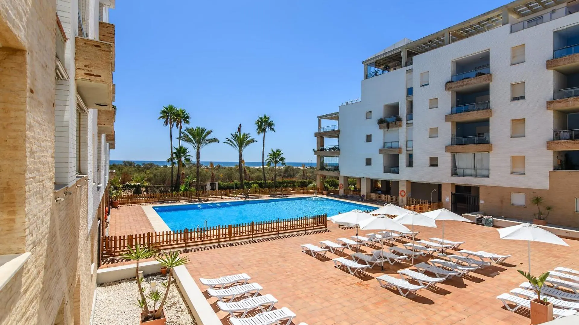 El Espigon Central By H - Playa Punta Del Moral Pehc14P79 Isla del Moral 0*,  Spain
